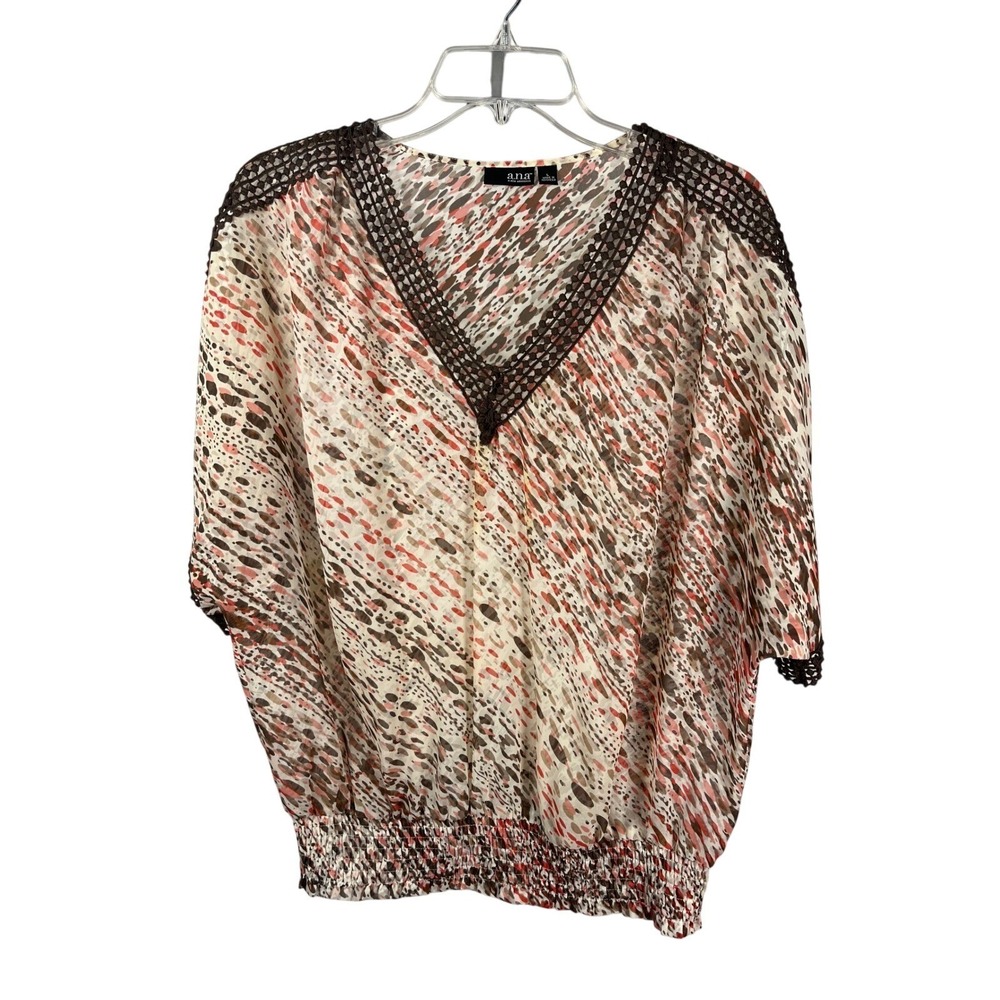 Ana New approach women's size large abstract print crochet trim v-neck blouse